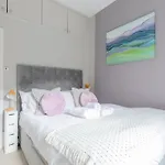 Vogue 1 bedroom Pimlico flat near Victoria Station